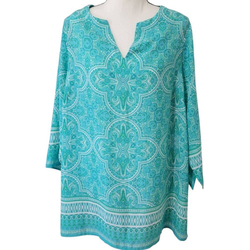 Violet + Claire  Blouse 1X Plus Size Green Medallion V Neck Top